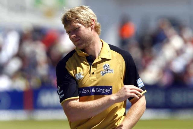 Matthew Hoggard has withdrawn his co-operation from an investigation into racism and bullying allegations (
