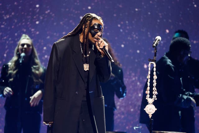 <p>Quavo paid tribute to his nephew and slain Migos rapper Takeoff at the 65th Grammy Awards on Sunday (5 February) </p>