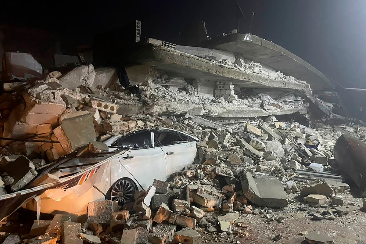 Second powerful earthquake rocks Turkey hours after morning devastation