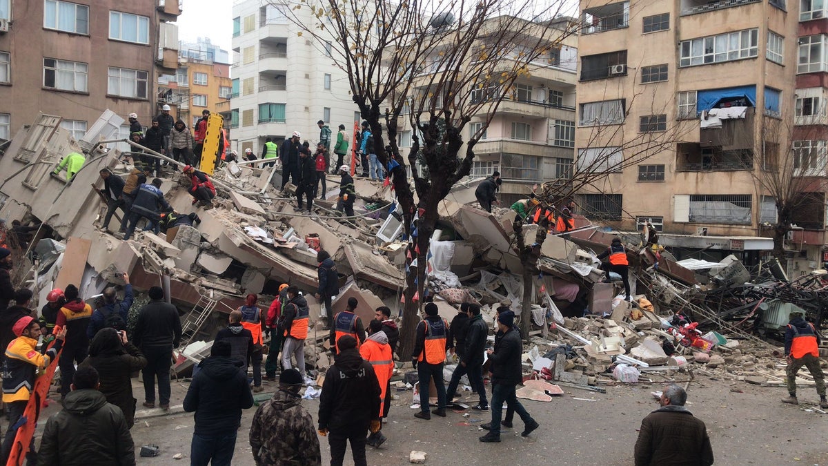 Turkey earthquake – latest: Third quake hits country as death toll crosses 4000