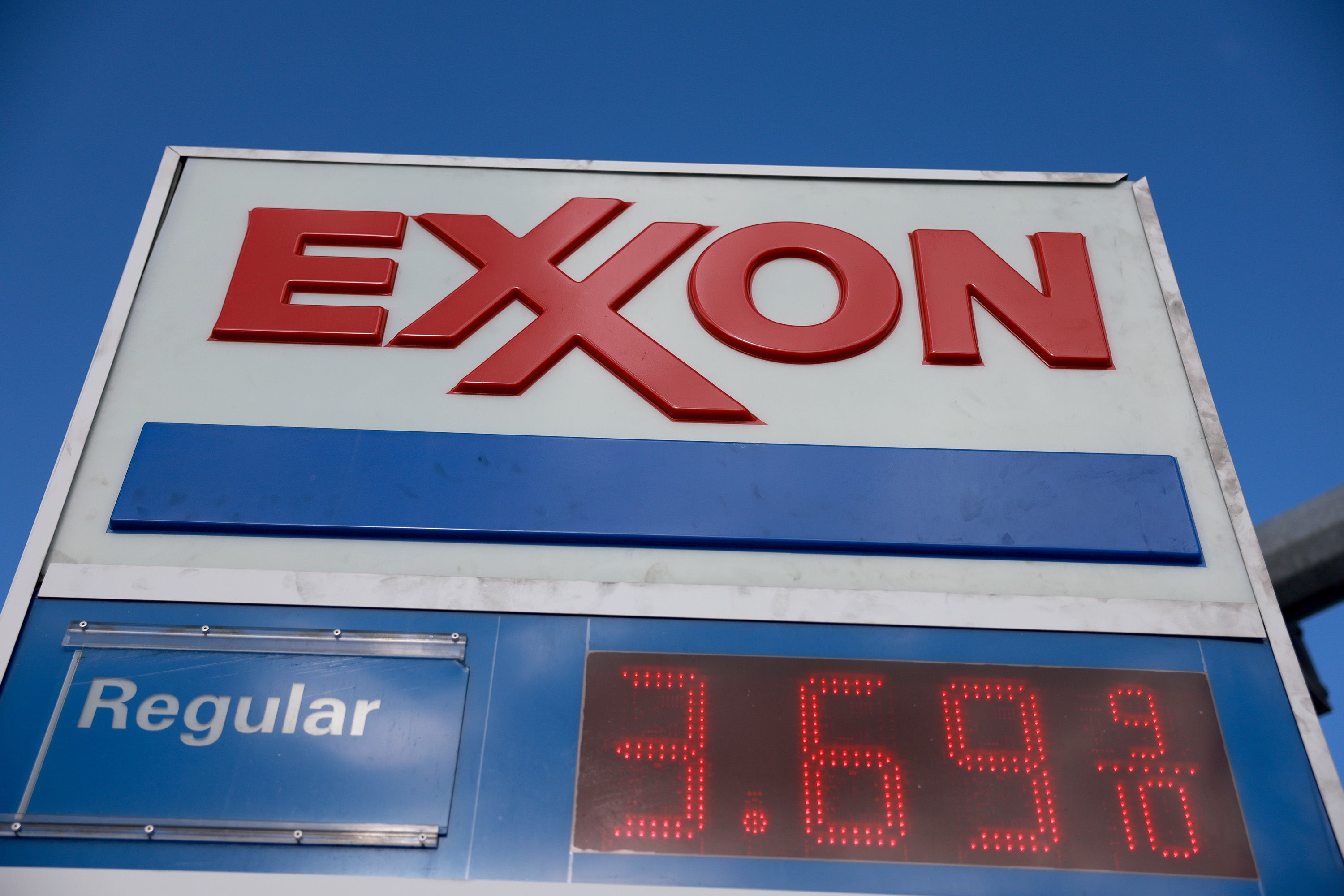 <p>Exxon knew about climate change decades ago but denied it</p>
