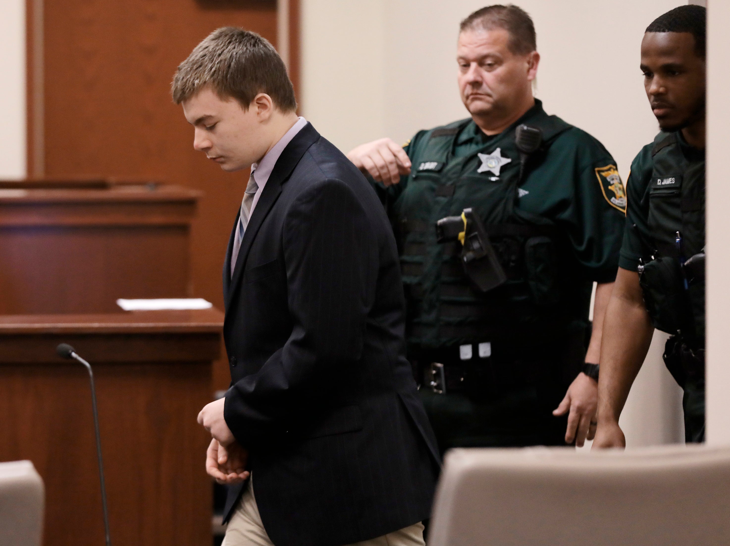 Florida Teen Pleads Guilty To Fatally Stabbing Classmate | The Independent