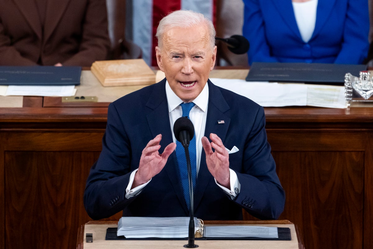 State of the Union – live: Biden addresses US amid poor approval rating as Huckabee Sanders gives GOP response
