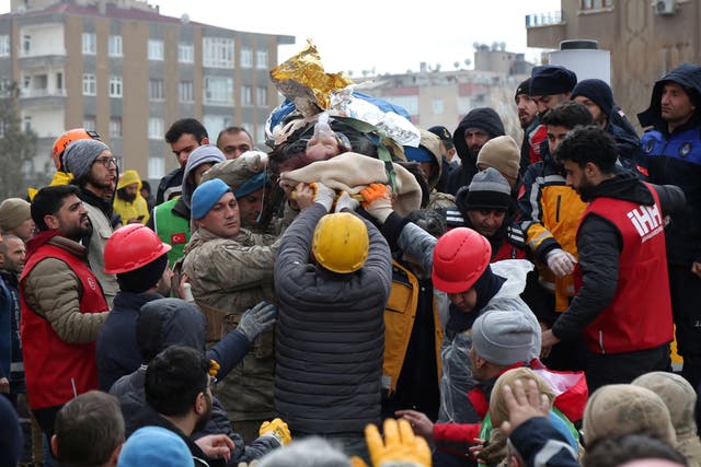 <p>The rescue effort in in Diyarbakir, Turkey </p>