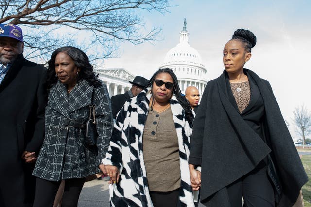 <p>RowVaughn Wells, left, mother of Tyre Nichols, and Samaria Rice, the mother of Tamir Rice, meet with lawmakers in Washington DC on 7 February.</p>