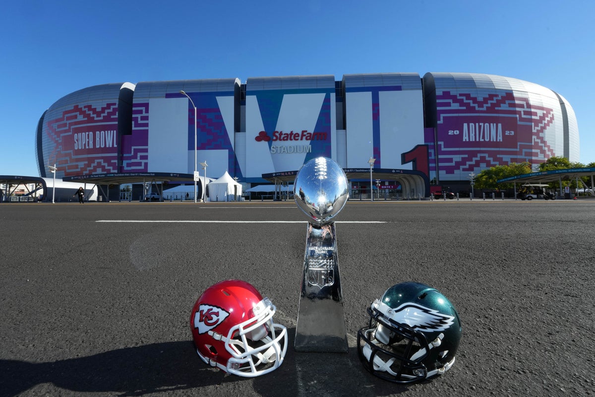 Super Bowl 2023: Philadelphia Eagles arrive in Phoenix ahead of Chiefs clash