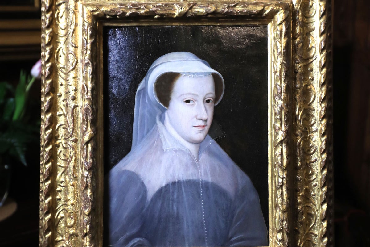 Mary Queen of Scots’ political scheming revealed in decoded missing letters