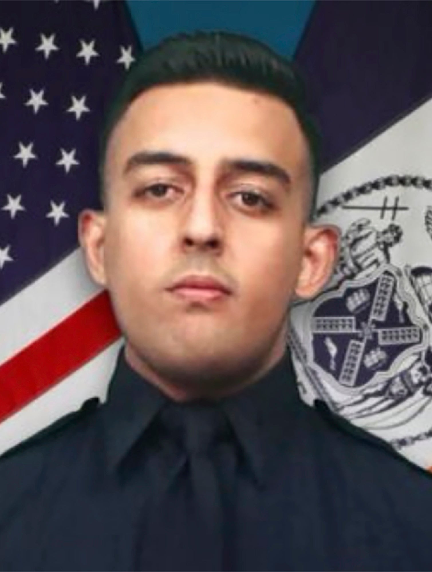 Off Duty New York City Police Officer Shot In Robbery Dies The Independent 