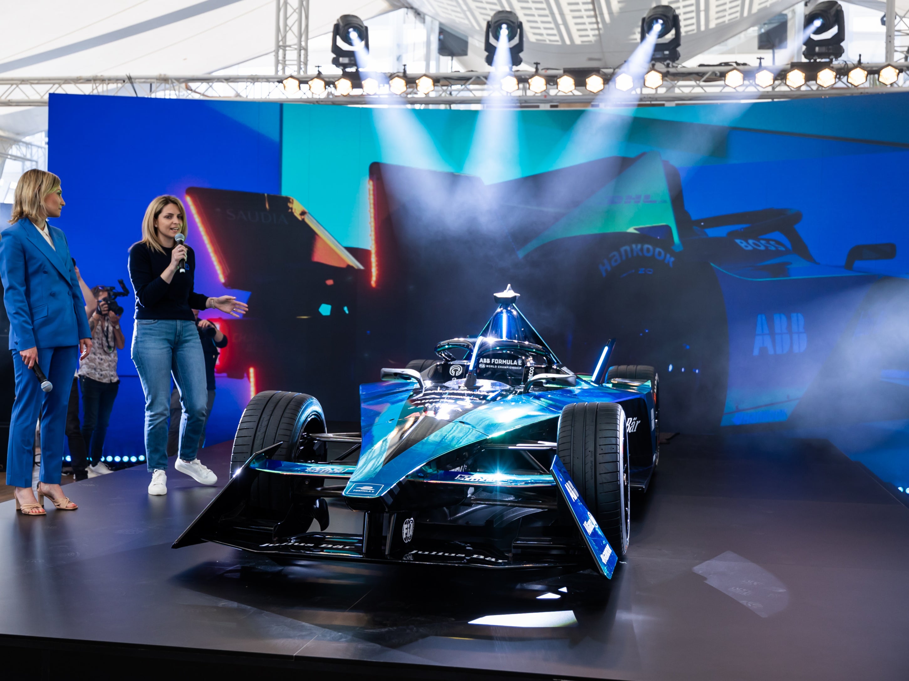 THE FASTEST ELECTRIC RACING CAR IN THE WORLD #FormulaE 