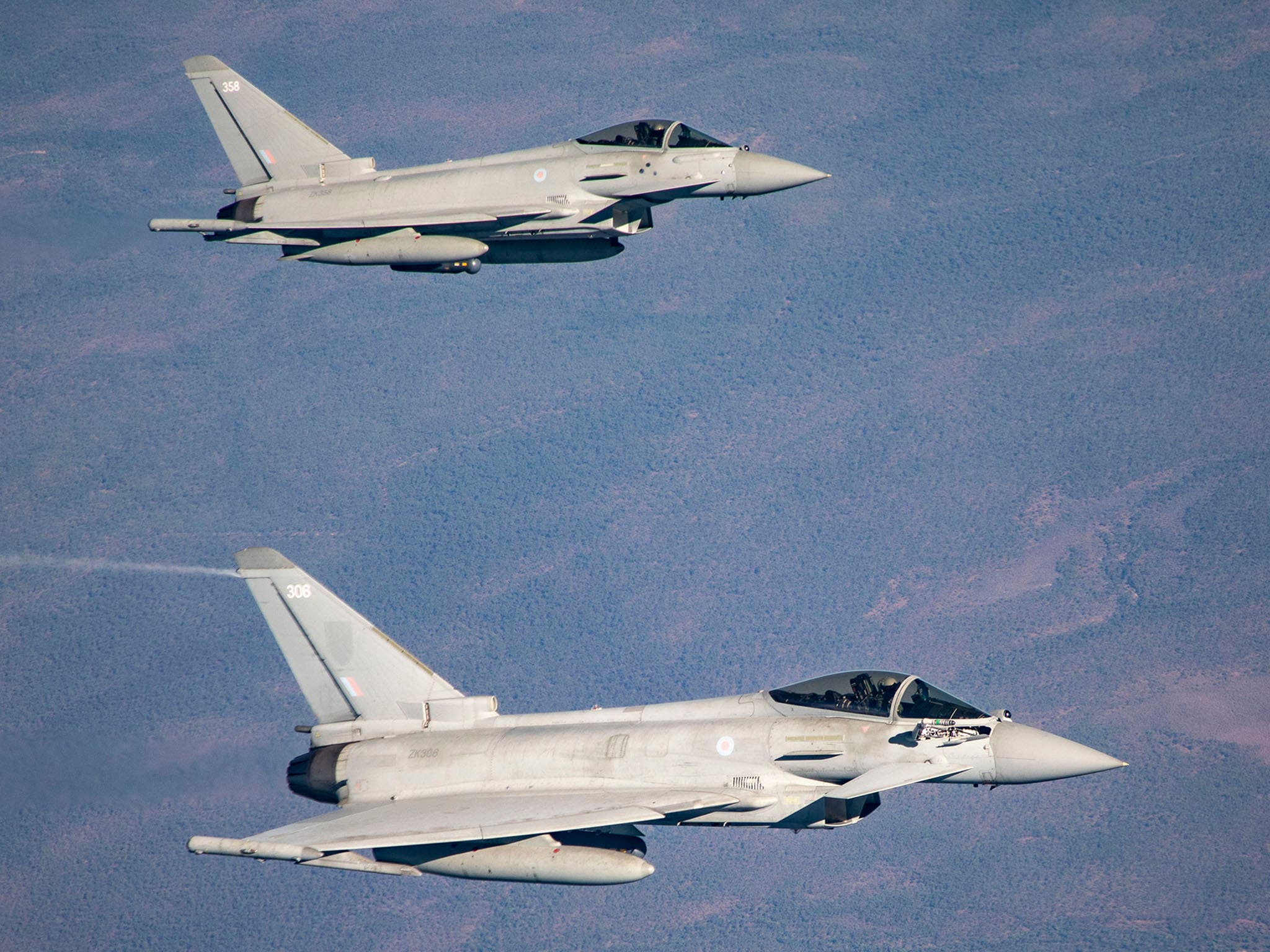 Royal Air Force recruitment drive discriminated against white men, inquiry finds - Vimarsana News