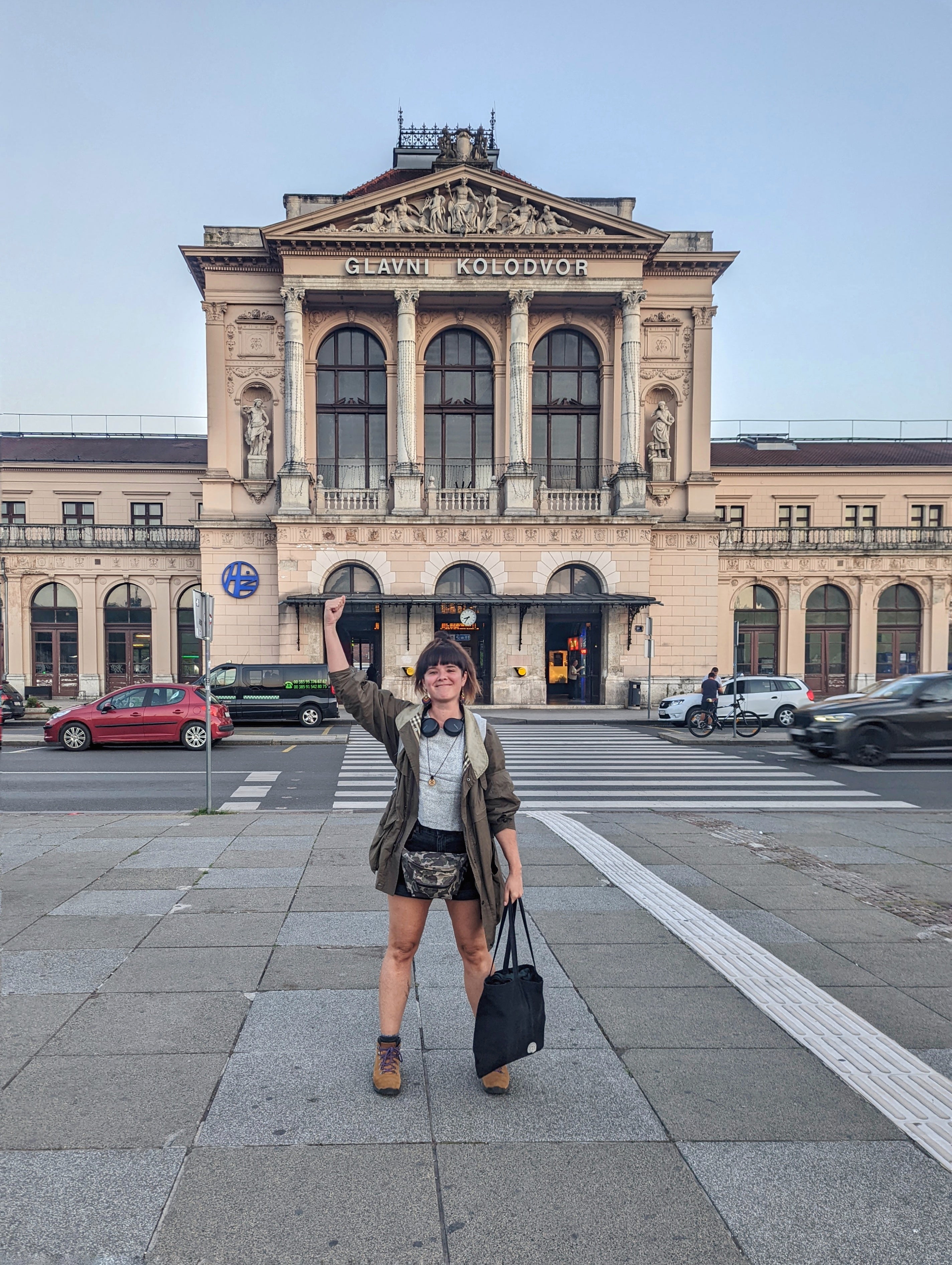 Lucie outside Zagreb’s Glavni Kolodvor station