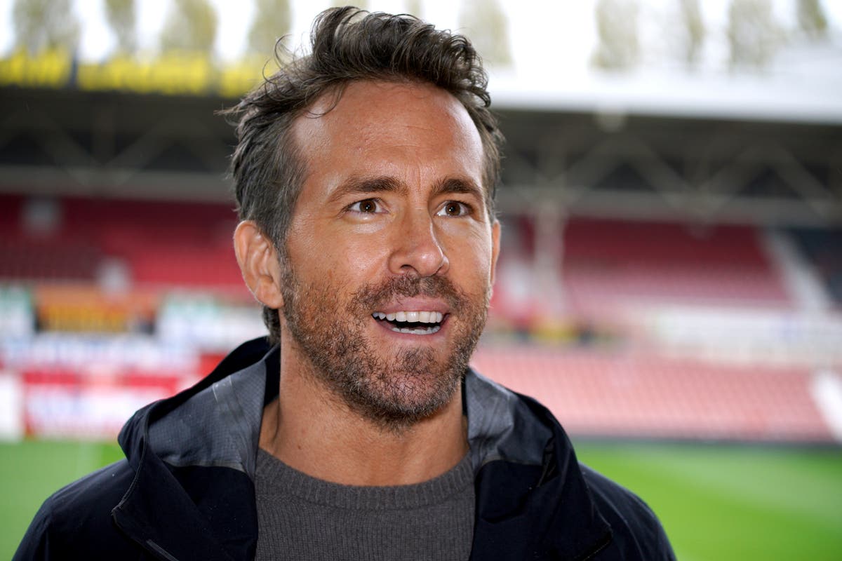 Ryan Reynolds sends moving message to stars cycling in Doddie Weir fundraiser