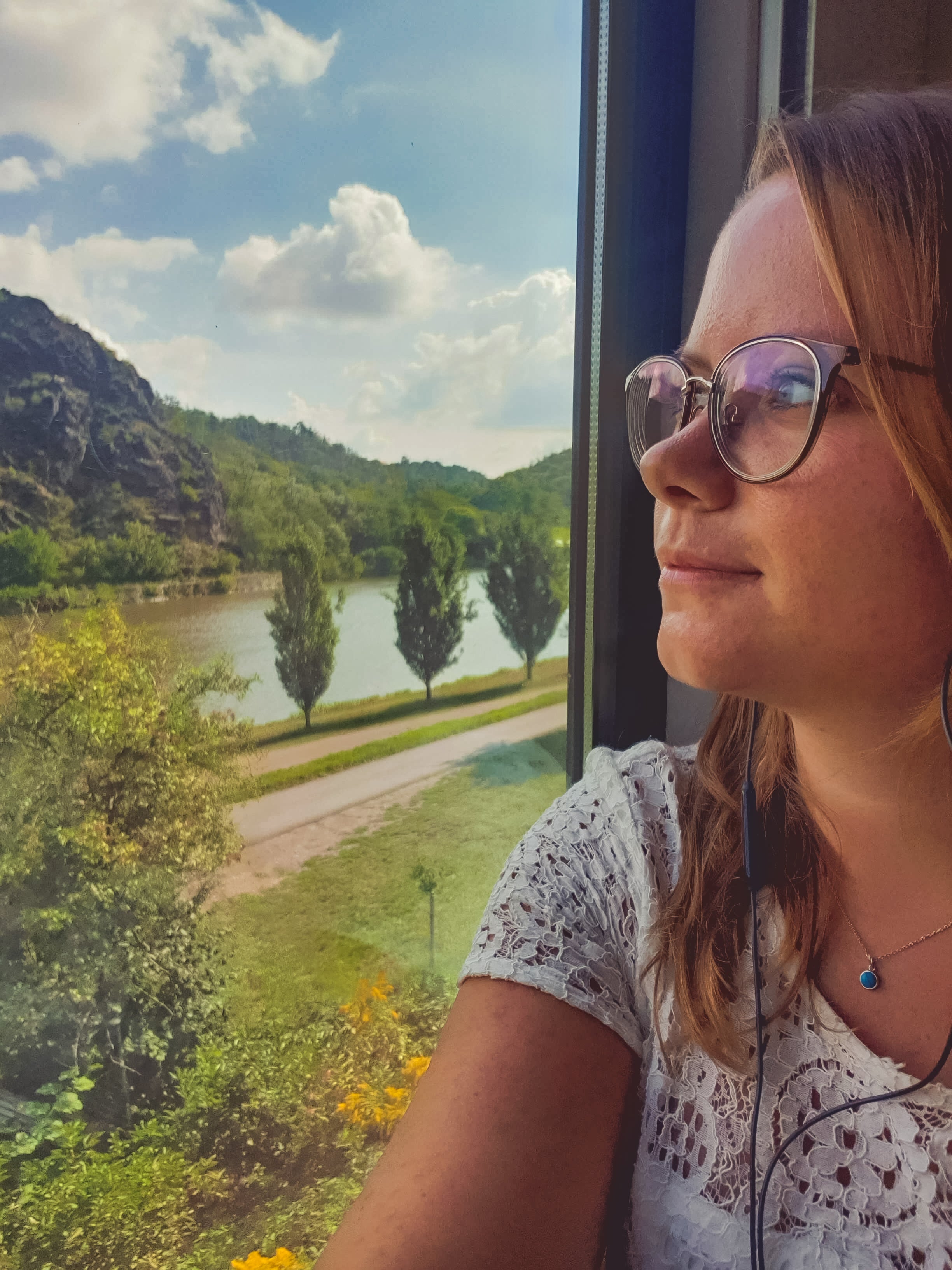 Lizet on a train through the Czech Republic