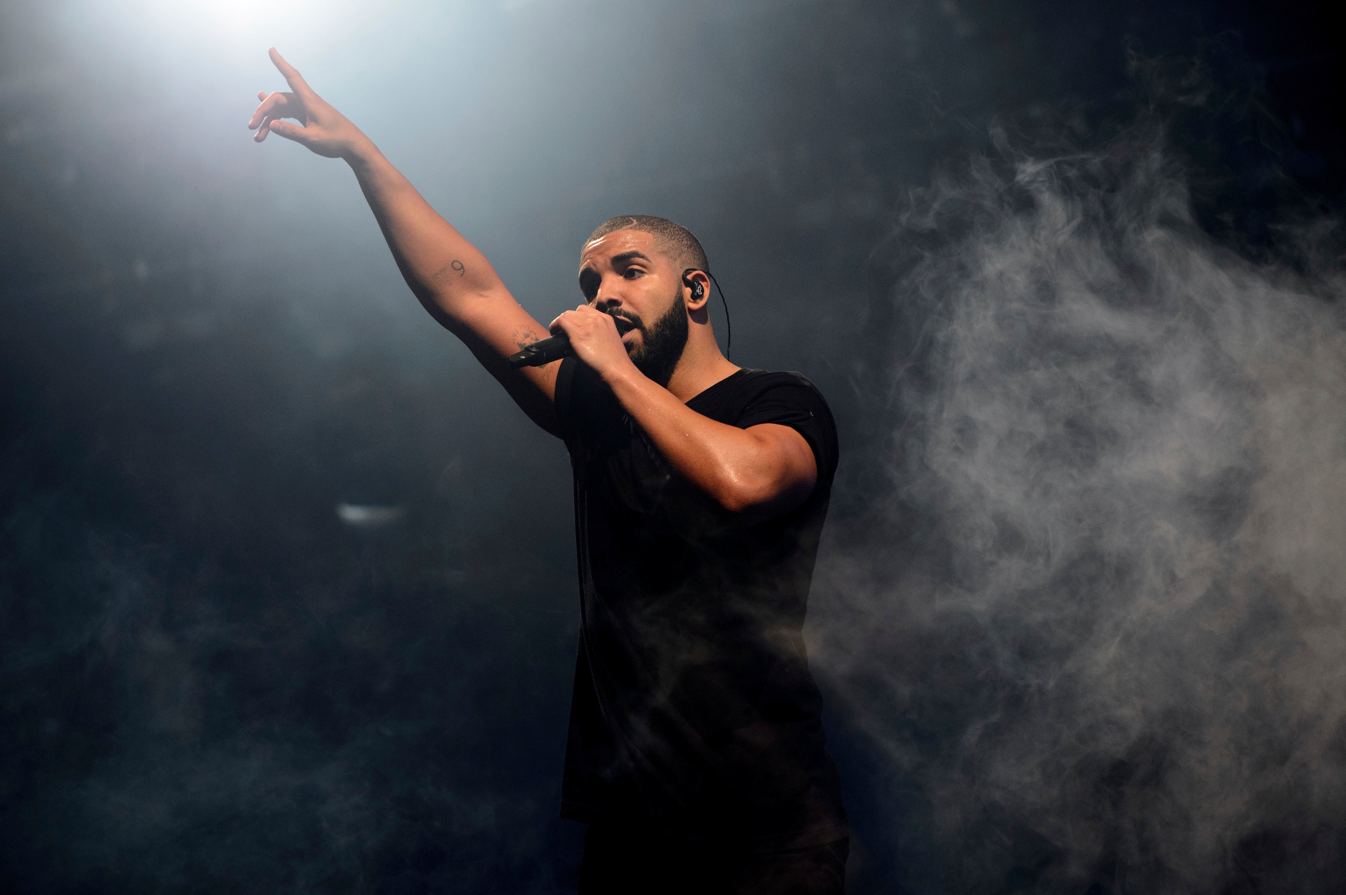 Drake delivers hits at Super Bowl week concert The