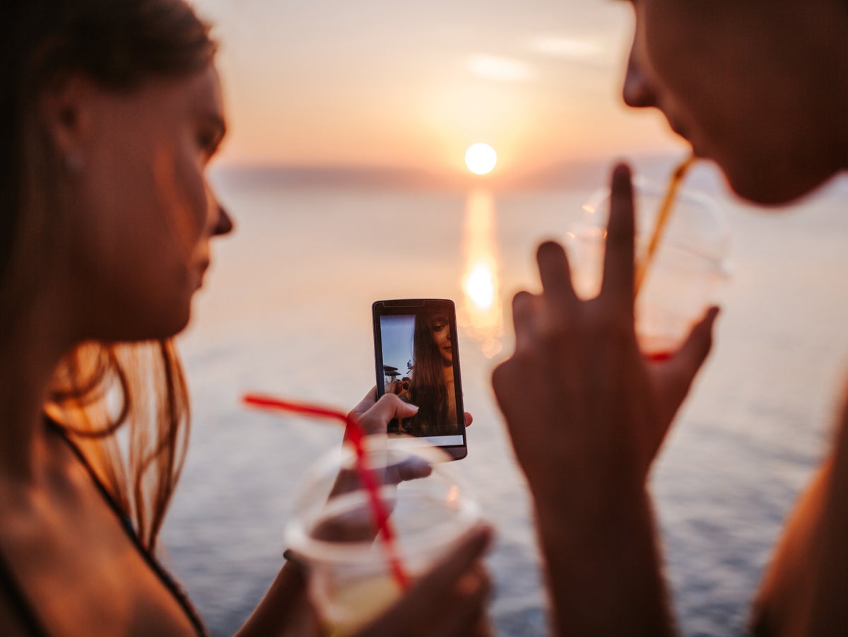 TikTok creator goes viral after documenting romantic getaway with ex-boyfriend in real-time