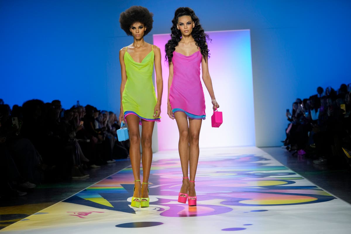 Sergio Hudson delivers colorful ‘90s celebration at NYFW Sergio Hudson delivers colorful ‘90s celebration at NYFW