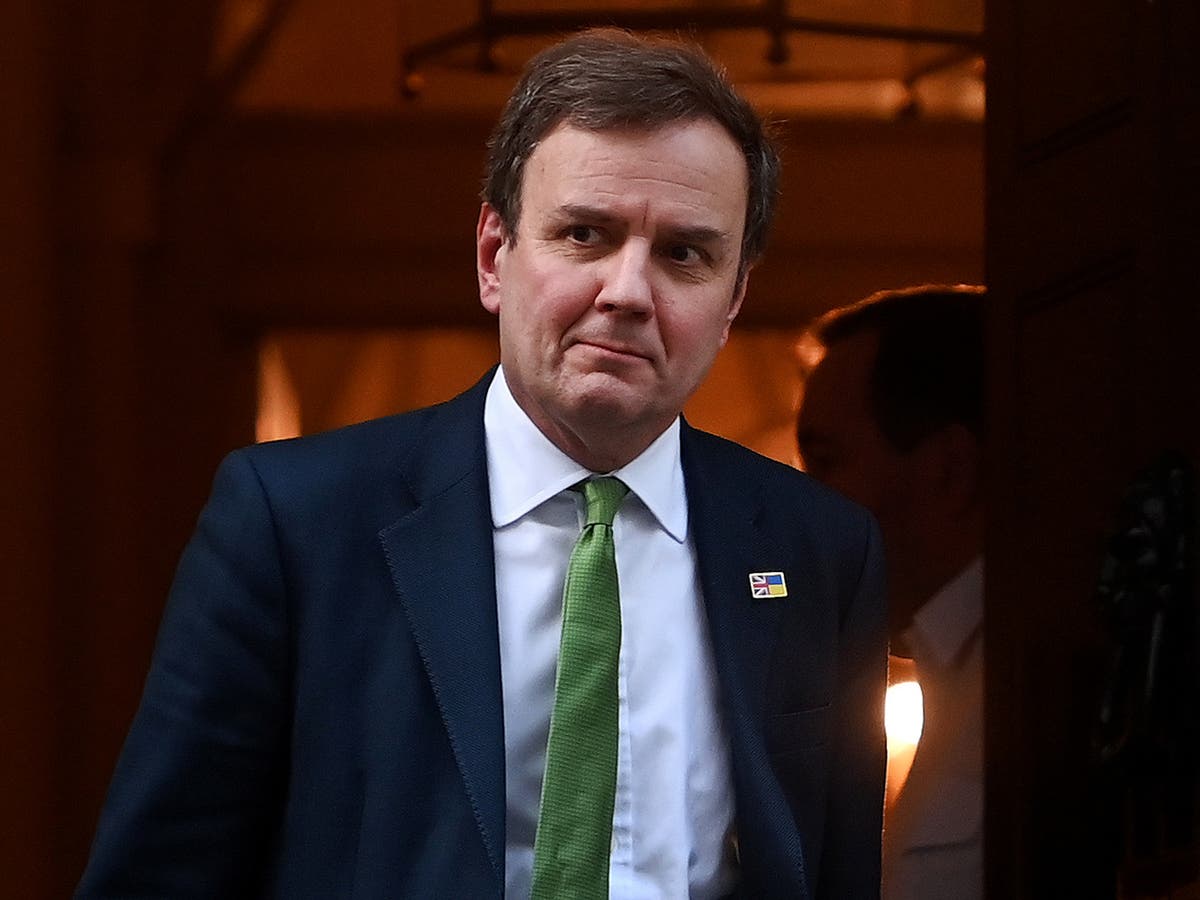 Tory leader apologizes for Braverman email attacking civil service ‘blob’