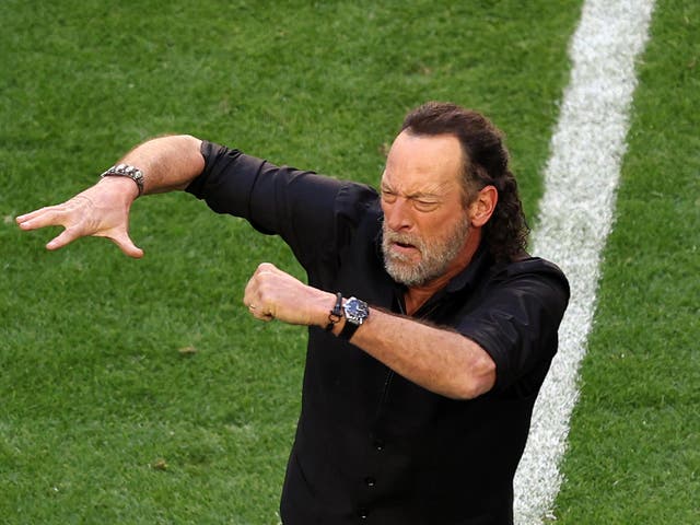 <p>Troy Kotsur signs the national anthem before Super Bowl LVII between the Kansas City Chiefs and the Philadelphia Eagles at State Farm Stadium on February 12, 2023 in Glendale, Arizona.</p>