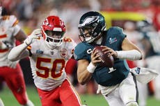 Super Bowl 2023 LIVE: Eagles vs Chiefs latest score as Jalen Hurts rushes for third touchdown to tie game