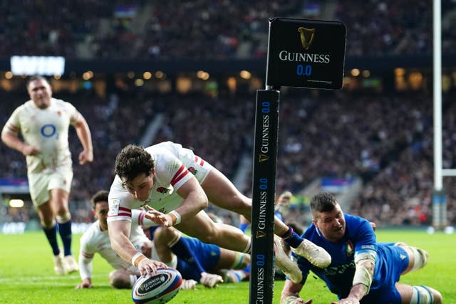 England’s Henry Arundell scores their side’s fourth try of the game during the Guinness Six Nations match at Twickenham Stadium, London. Picture date: Sunday February 12, 2023.