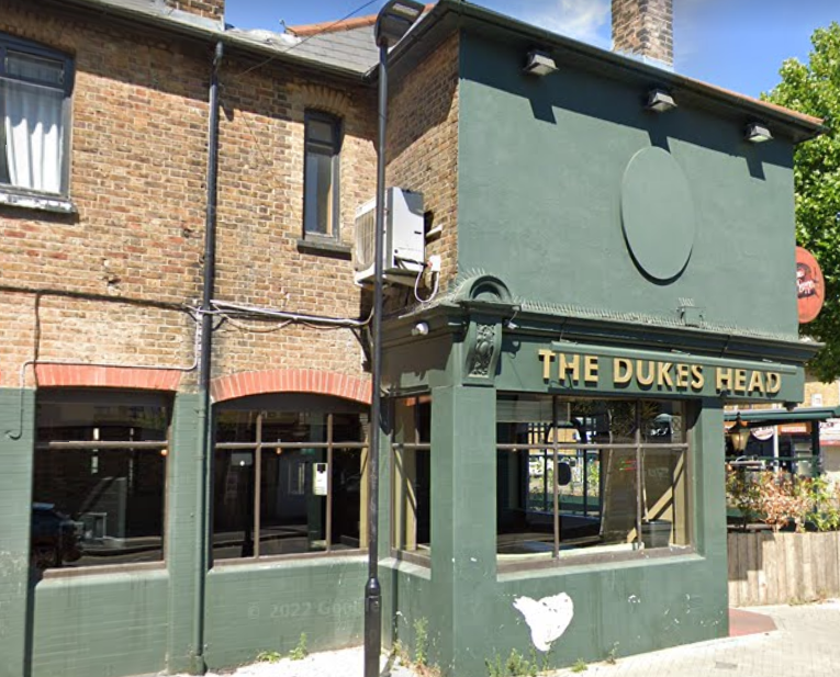 Four injured after stabbing in Walthamstow pub