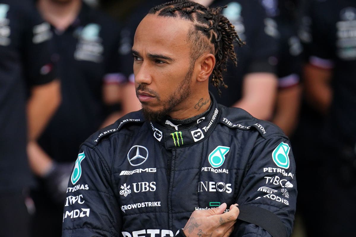 Lewis Hamilton has began talks over new Mercedes deal