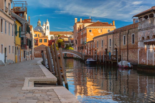 <p>Away from the hustle and bustle in Dorsoduro, Venice</p>