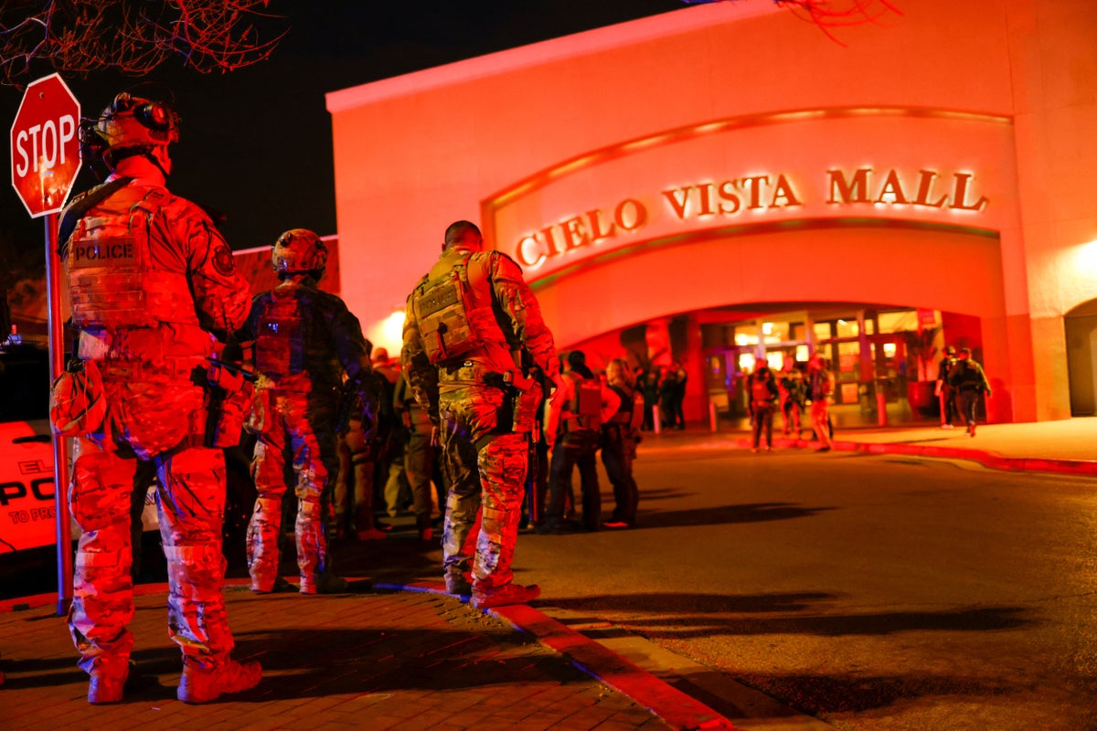 El Paso shooting: One person dead, at least four more injured following incident at shopping mall