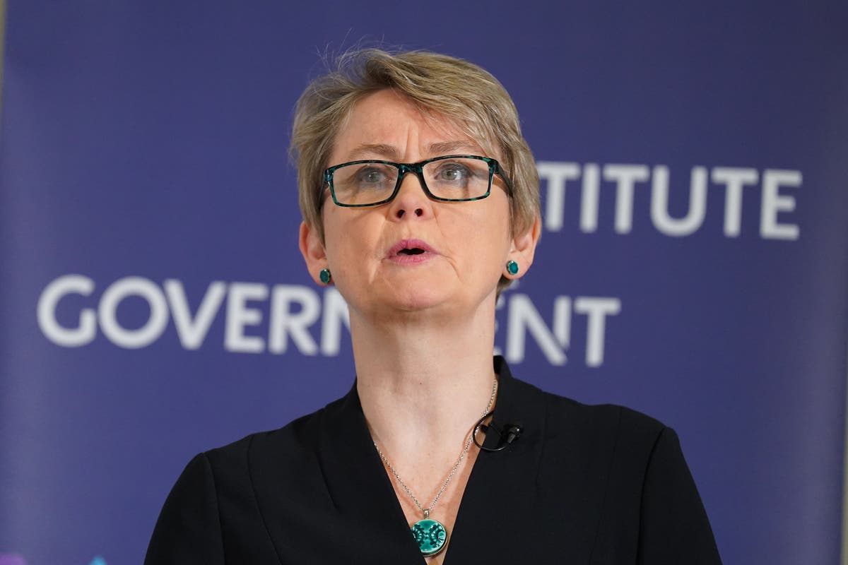 Yvette Cooper evokes Blair as she sets out modern ‘bobby on the beat’ vision