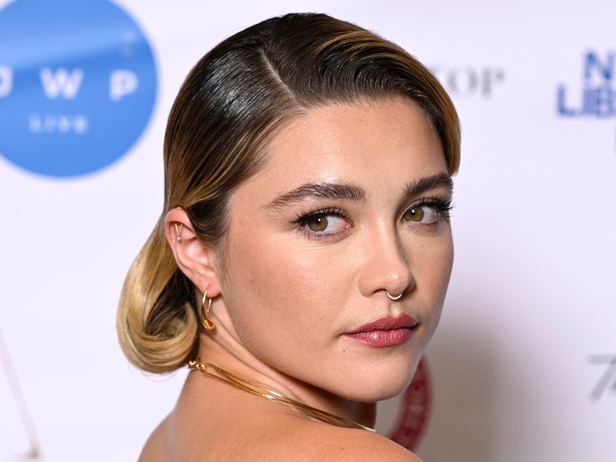 Florence Pugh surprises LFW crowd with opening monologue for Harris Reed show