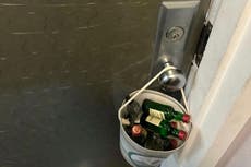 New parents leave hilarious sign for neighbours to apologise for ‘loud’ newborn