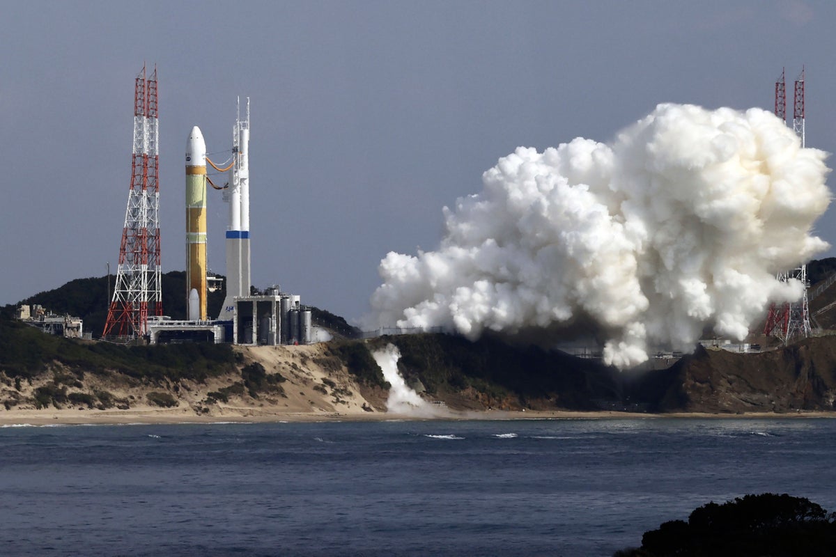 Japan aborts launch of 1st H3 rocket carrying defense censor