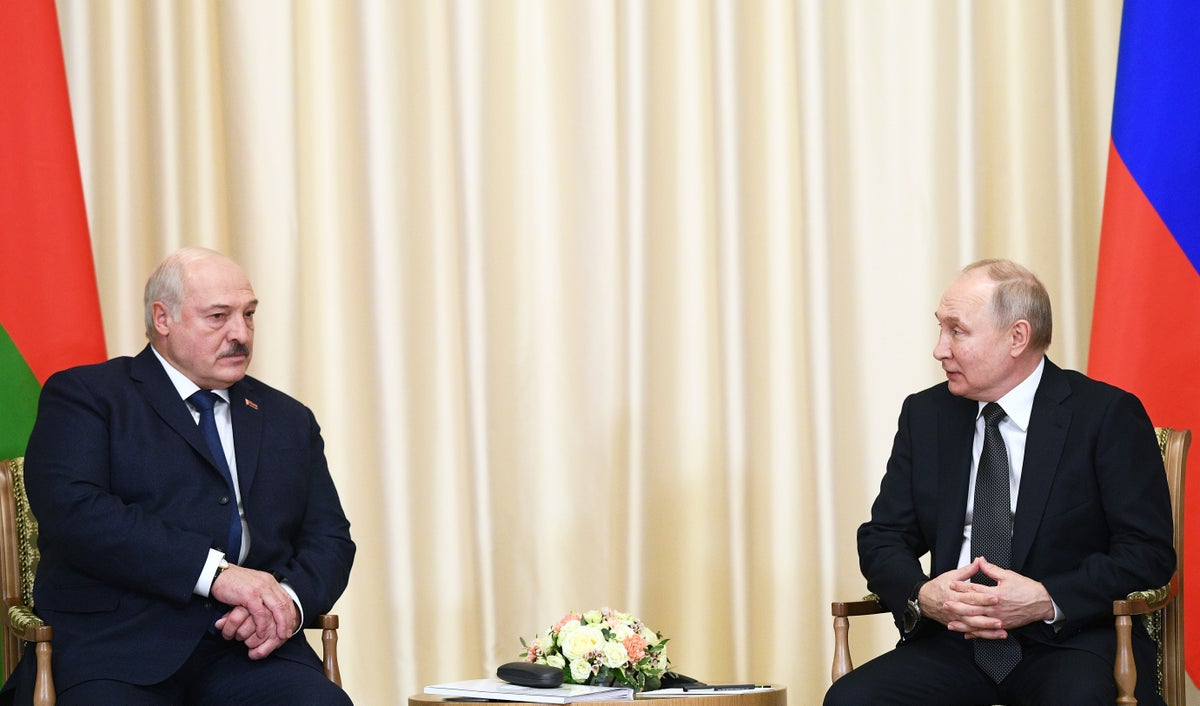 Rusya ve Beyaz Rusya daha yakın askeri ve ekonomik ilişkileri tartışıyor