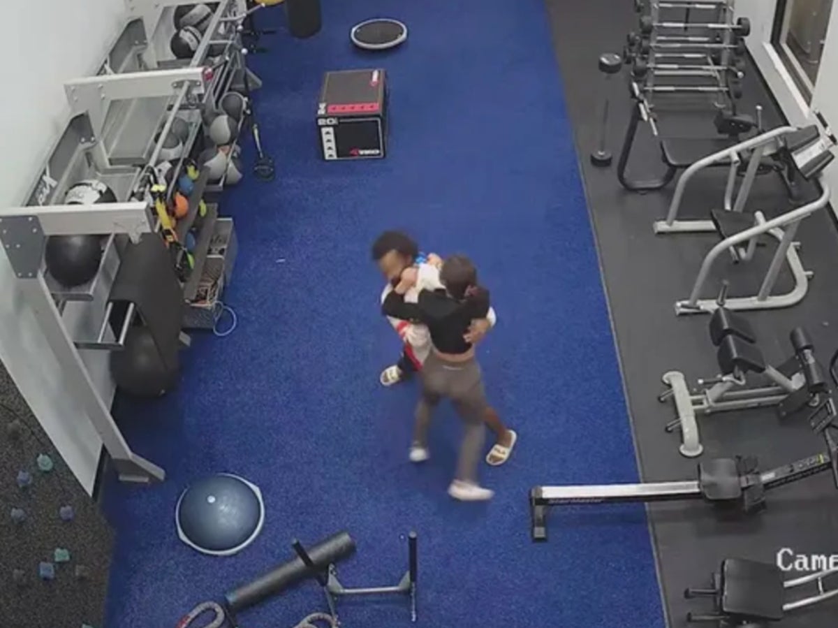 Dramatic video shows woman fighting off attacker in gym