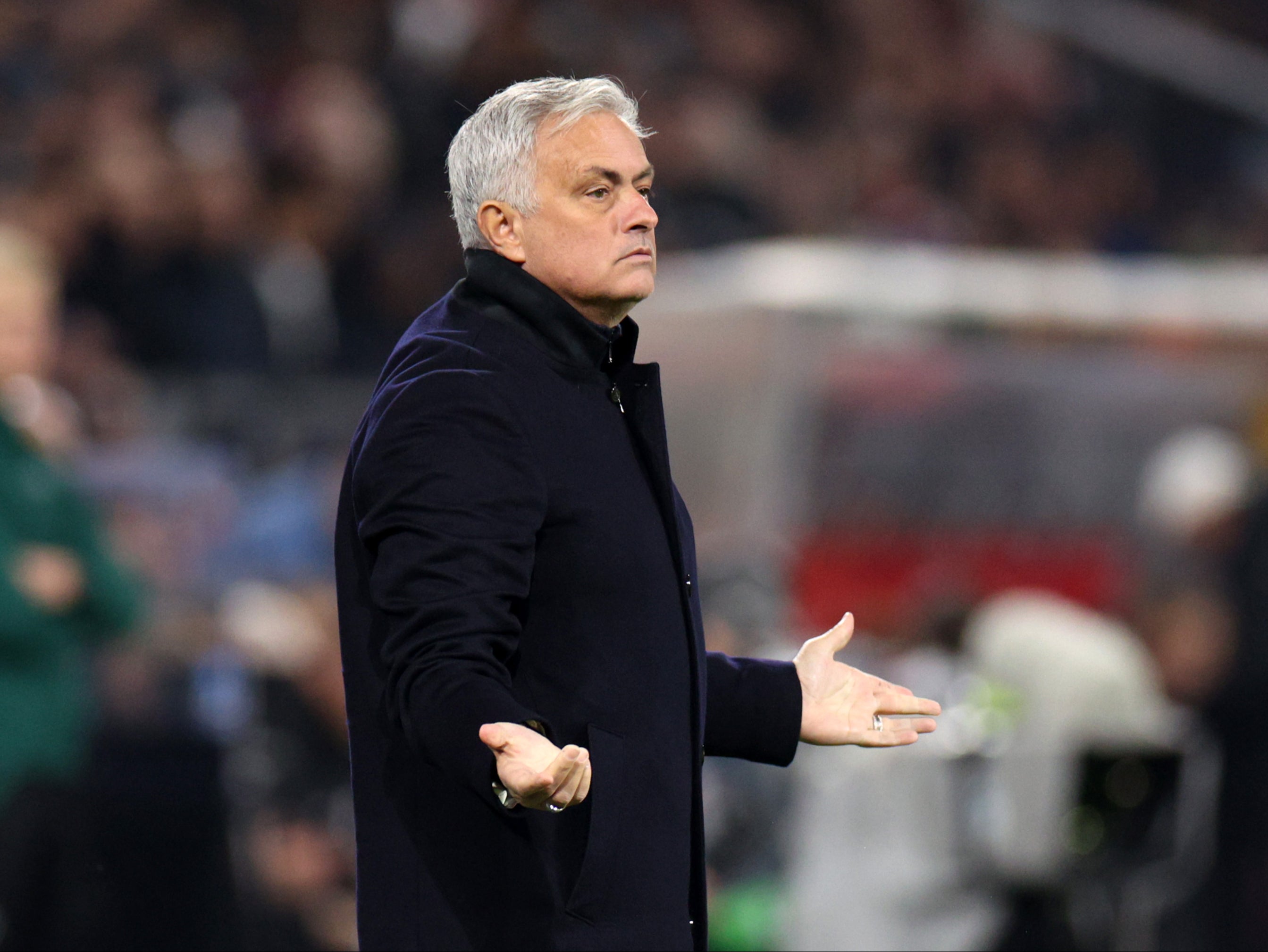 Jose Mourinho believes criticism of his Roma players is unjust