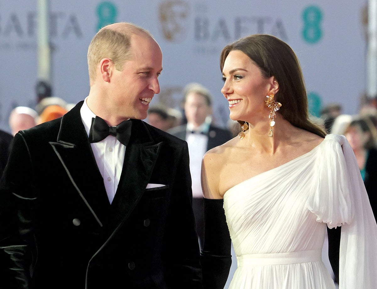 Royal fans react to Kate’s flirty gesture to Prince William in rare PDA moment