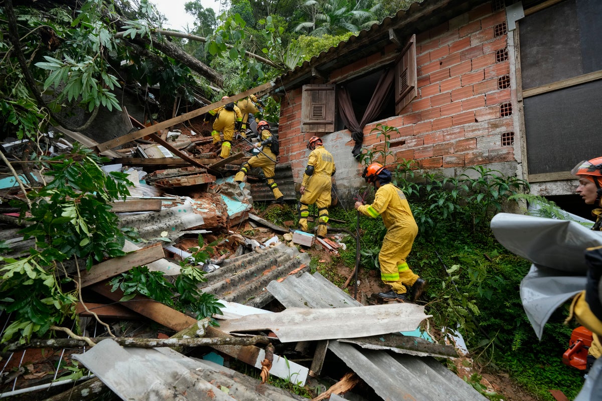 Brazil deluge kill 36, search continues for dozens missing
