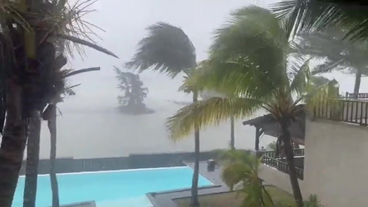 Powerful winds hit Mauritius as Cyclone Freddy approaches southeastern Africa
