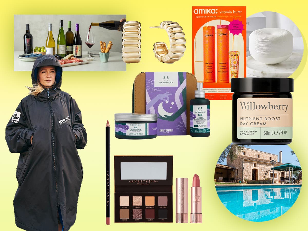 Mother’s Day gift ideas 2023: From skincare TLC and relaxation treats to wine, jewellery and making memories