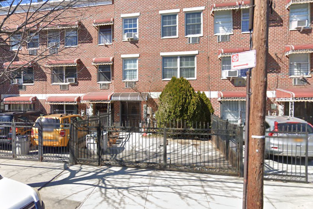 Seven-year-old girl fights for her life after being stabbed in the neck ...