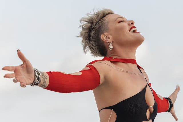<p>P!nk does best when she makes and breaks her own rules</p>