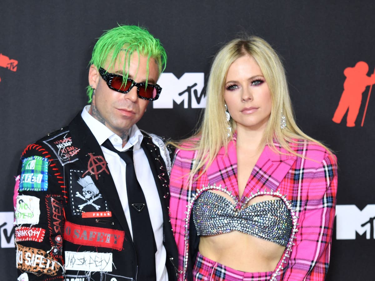Avril Lavigne and fianc&eacute; Mod Sun call off engagement