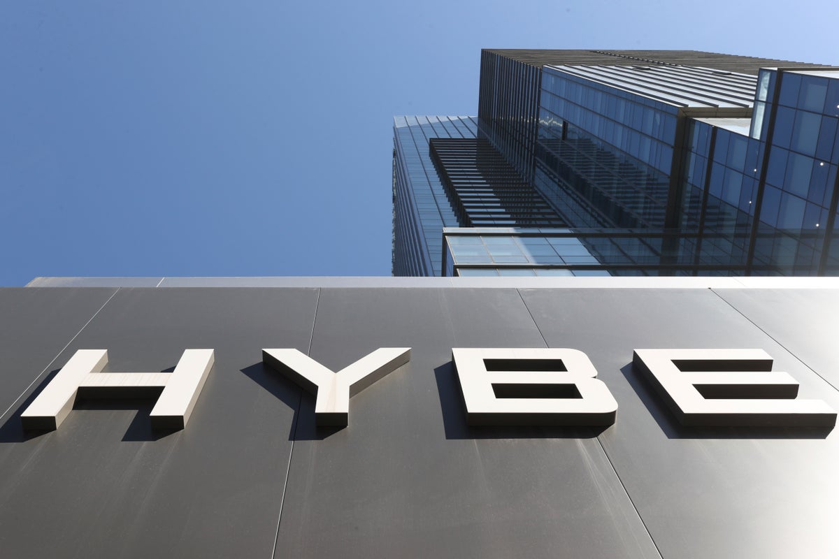 Korea’s Hybe completes purchase of 14.8% stake in rival SM