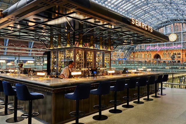 <p>Searcys St Pancras Champagne Bar is the perfect drinking spot to kick off a trip</p>
