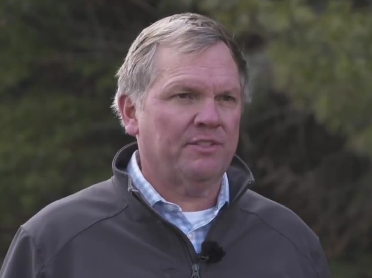 Norfolk Southern’s $4m-a-year CEO dodges question on spending millions to lobby against new safety rule Norfolk Southern’s $4m-a-year CEO dodges question on spending millions to lobby against new safety rule