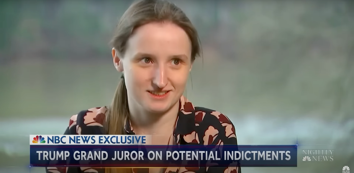Der Vorarbeiter der Georgia Grand Jury lacht, als Trump erfährt, dass er „freigesprochen“ wurde.