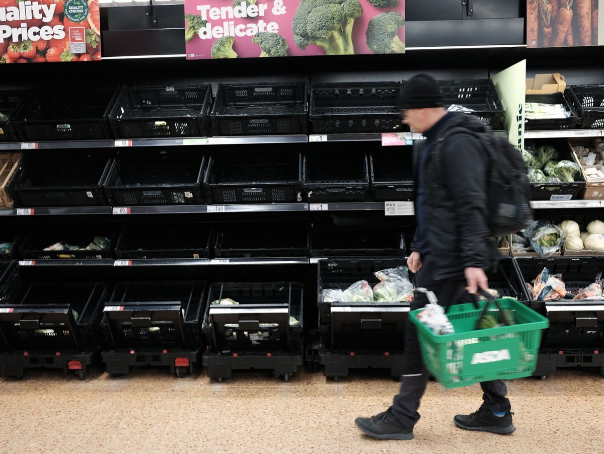 Food shortages UK 2023: Call for emergency Cobra meeting to tackle supermarket rationing