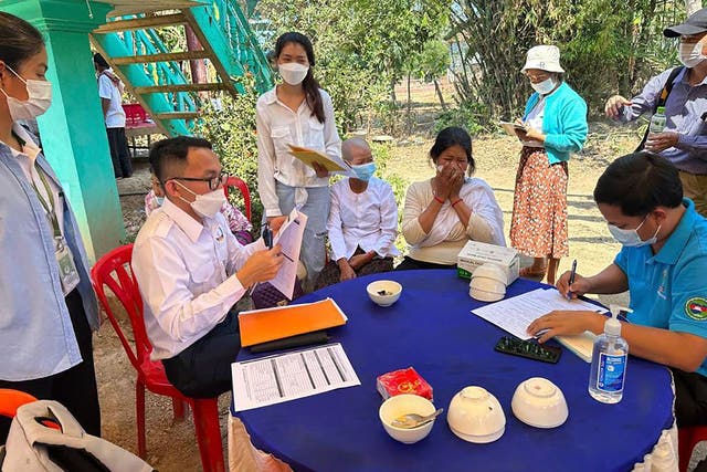 <p>File. In this photo released by the Cambodia Ministry of Health, Cambodia animal health experts educate villagers to take care of their health, in Prey Veng eastern province Cambodia, 23 February 2023</p>