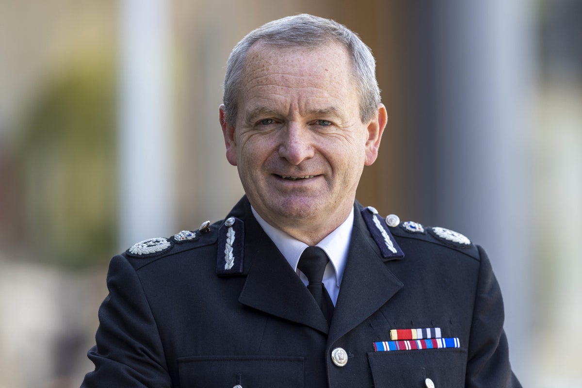 Police Scotland chief Sir Iain Livingstone to retire this summer