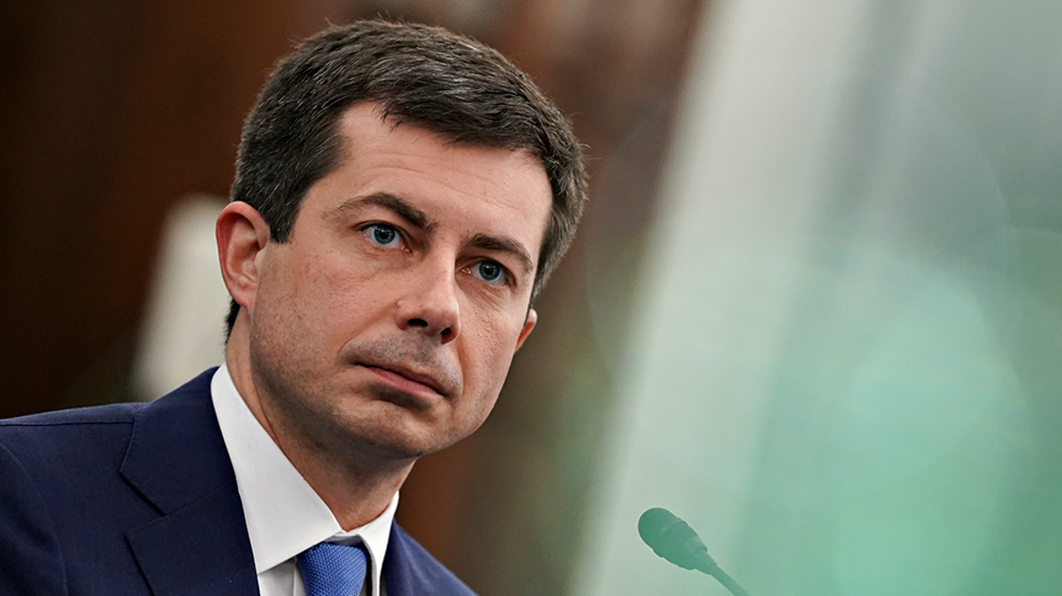 Pete Buttigieg calls out Mike Pence for maternity leave: ‘No time to focus on Washington game’